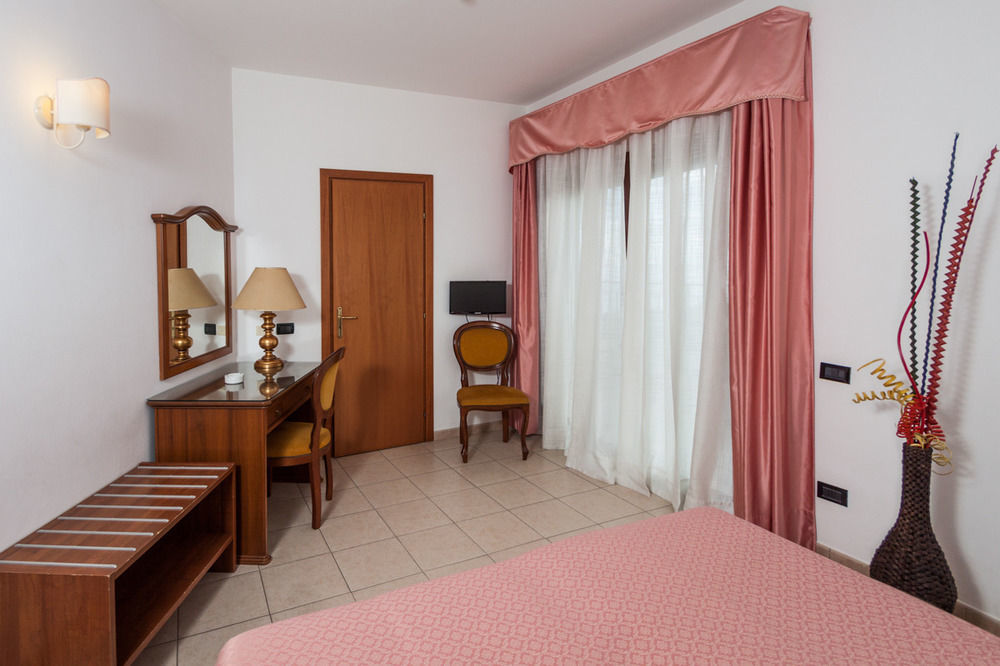 Andros Apartment Таормина Екстериор снимка