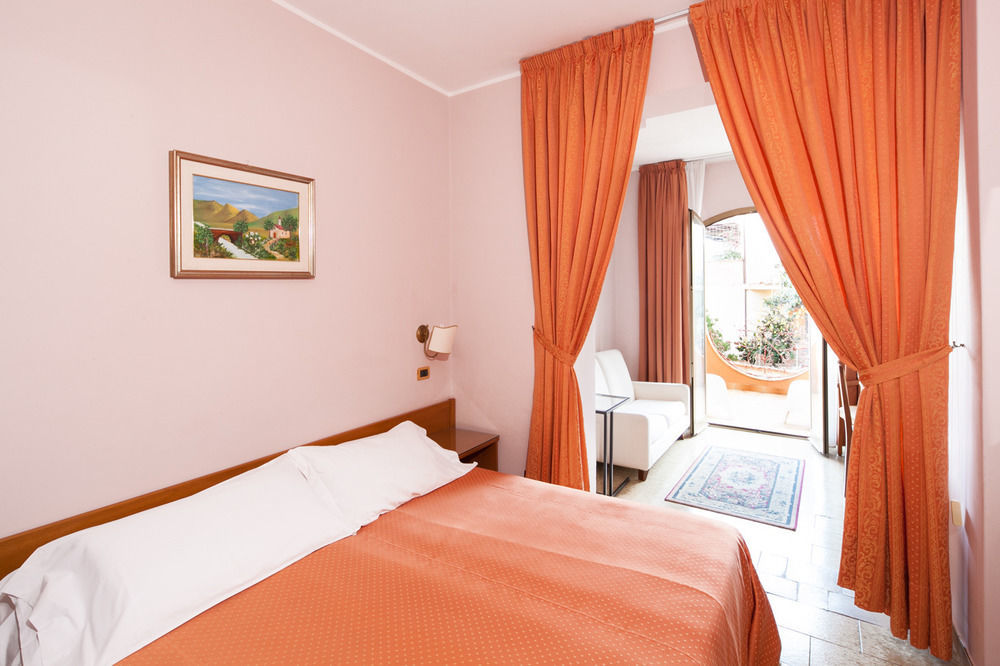 Andros Apartment Таормина Екстериор снимка