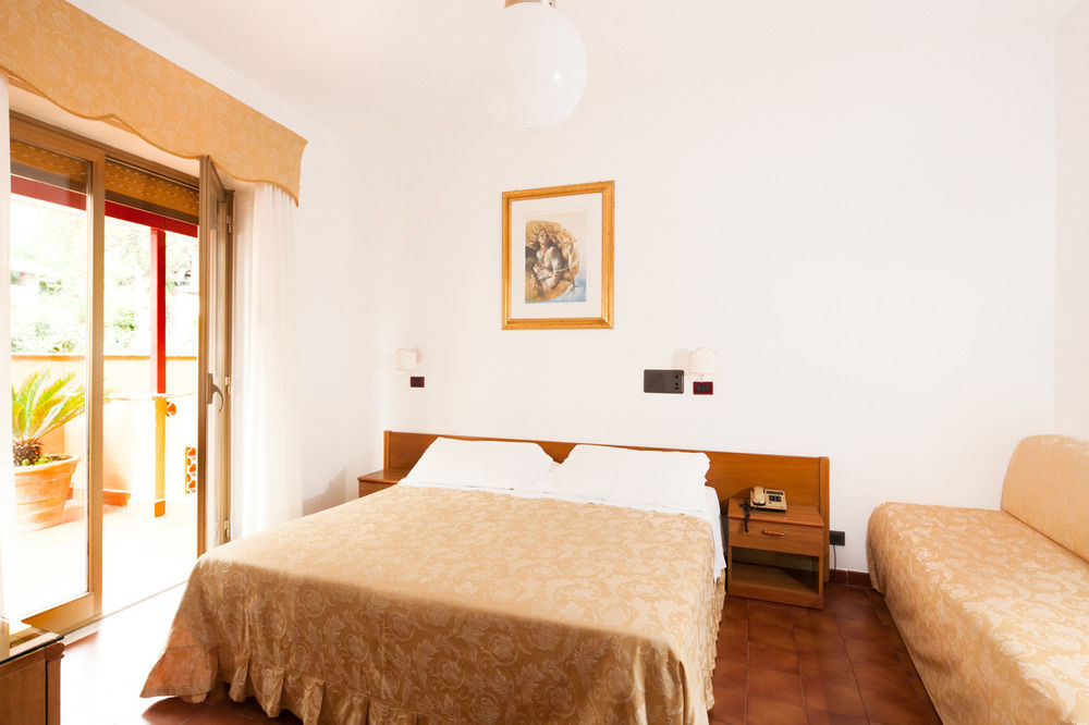 Andros Apartment Таормина Екстериор снимка